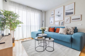 Apartamento con parking y piscina